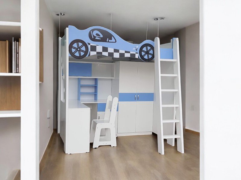 Bí quyết sắp xếp đồ đạc dưới chân cầu thang giường tầng